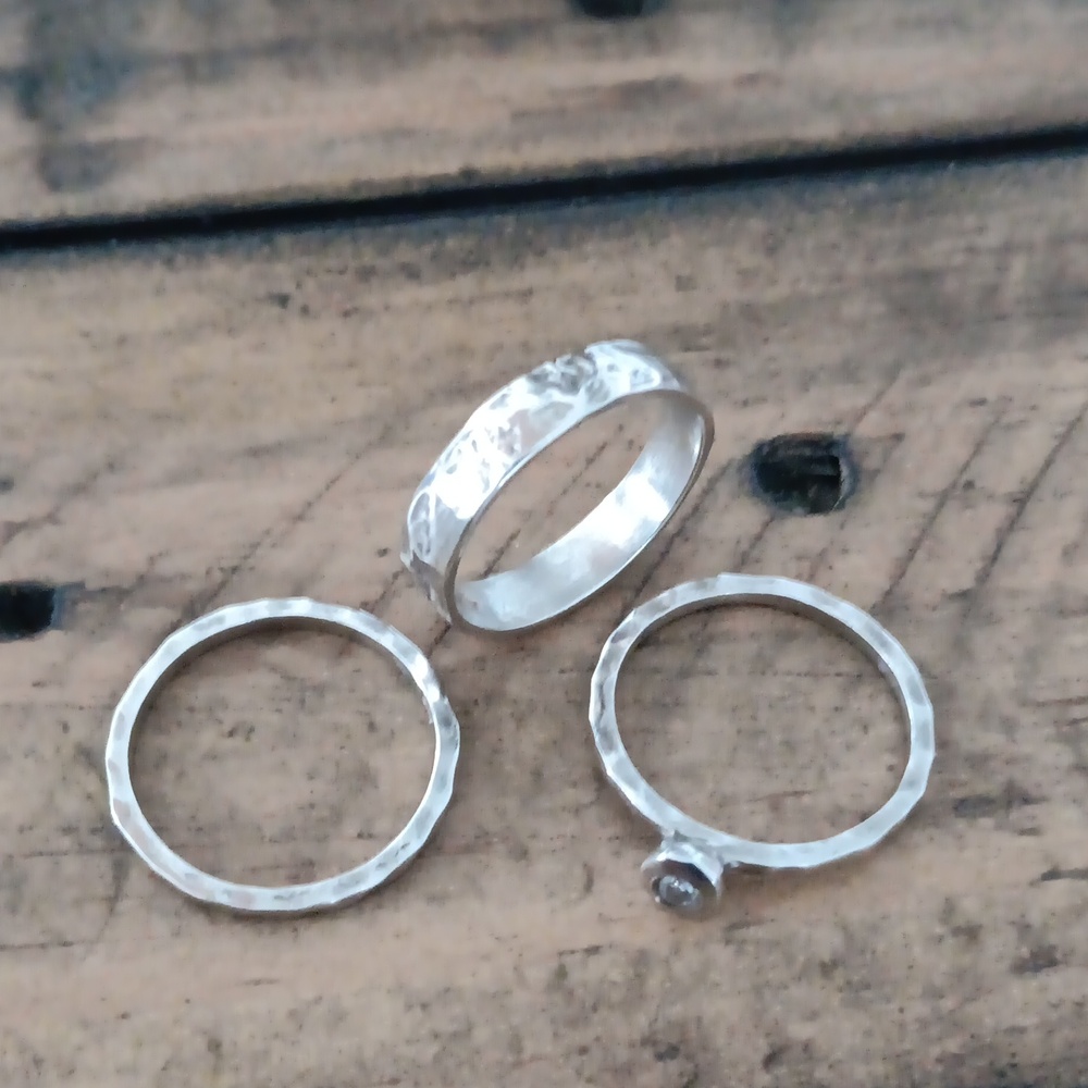Silpada Hammered Sterling Silver Ring Set - Picture 3 of 3